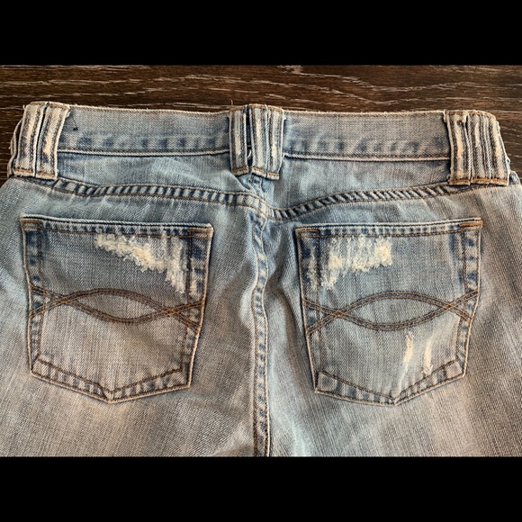 Abercrombie and Fitch Crop Faded cuffed denim - Picture 6 of 6